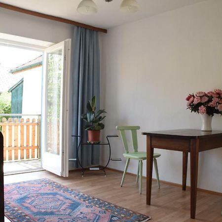 Vintage-Ferienwohnung Fuer 2 Schörfling Екстериор снимка